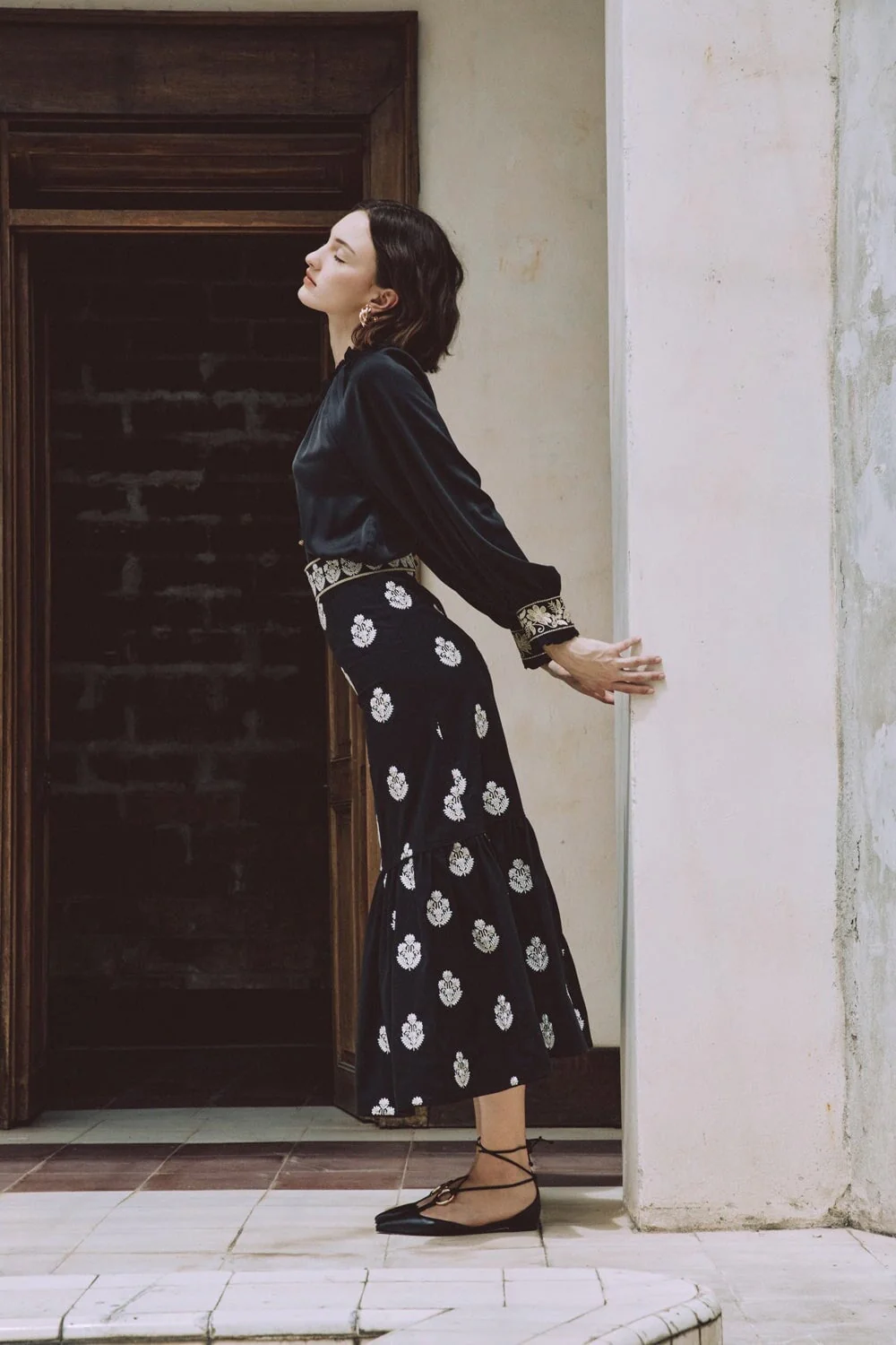 Begum Skirt- Black, White & Gold - Image 13