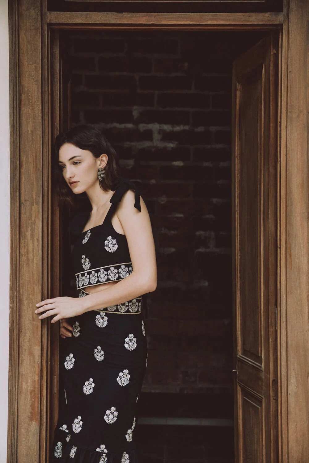 Begum Top - Black, White & Gold - Image 9