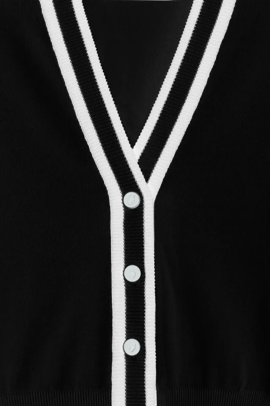 BLACK & WHITE Cropped Cardigan - Image 12