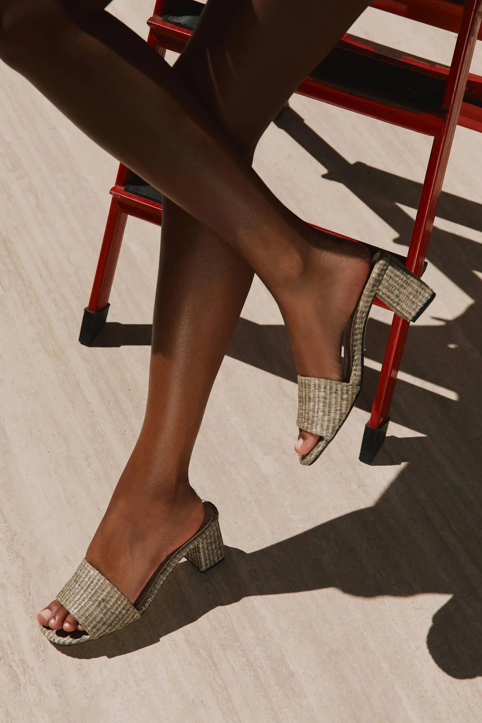 Claudia Grey Raffia - Image 5