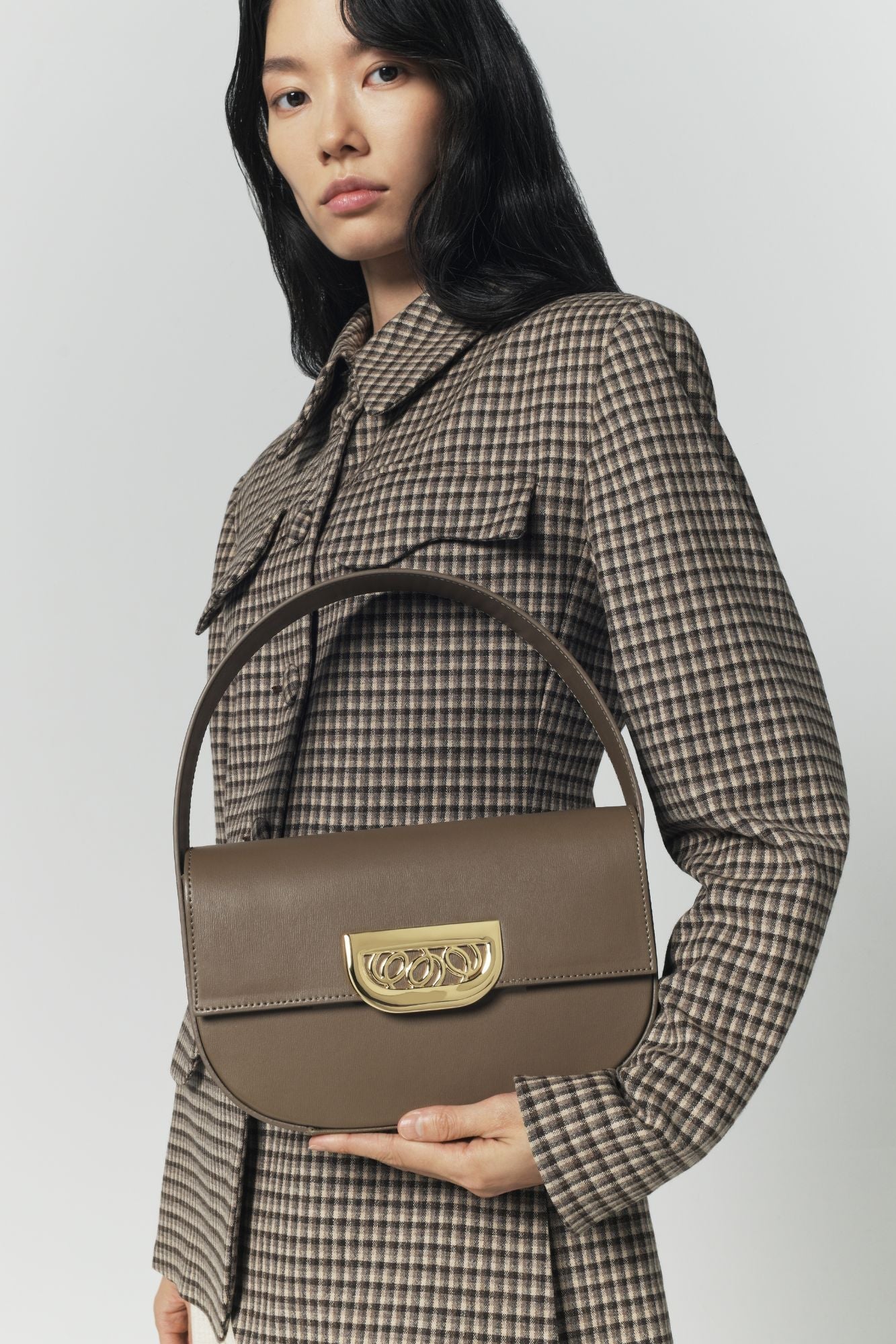 Geometric Leather Handbag With Golden Latch Khaki - Image 8