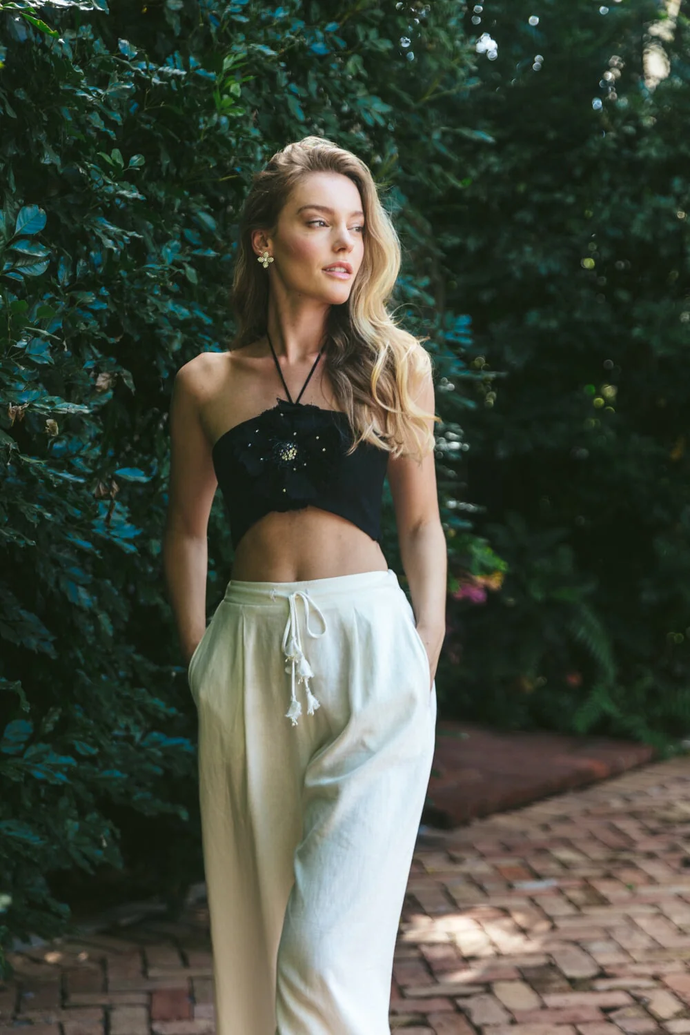 Gol Crop Top - Black - Image 12