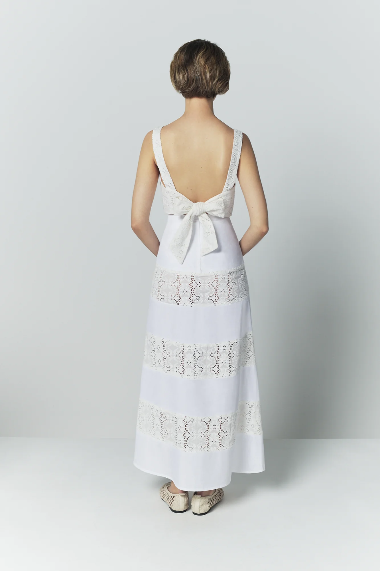 White Cotton Poplin Midi Skirt With Embroidered Detail - Image 9