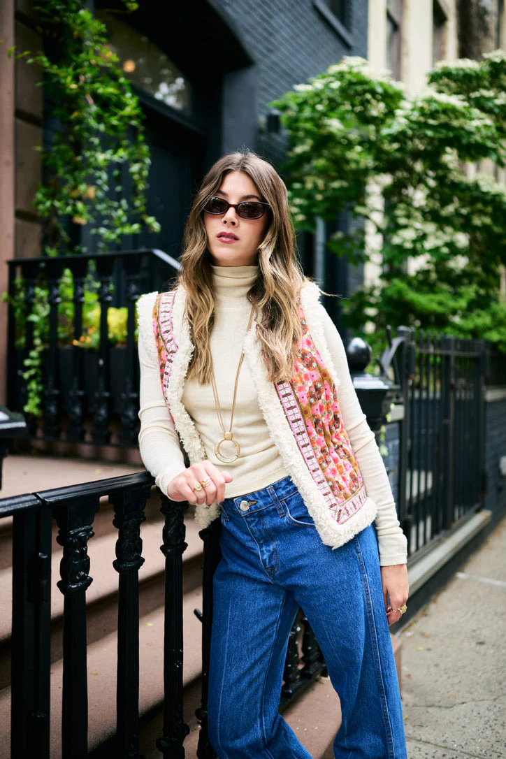Willow Sherpa Reversible Vest - Farmhouse Pink - Image 14
